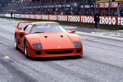 Ferrari F40 auctioned off for record price of US$1.2 million