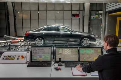 Mercedes-Benz to equip vehicles with carbon dioxide air-conditioning systems