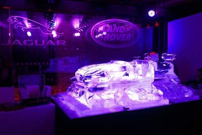 Jaguar unveils exclusive Christmas 'F-SLEIGH' design