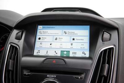 Ford is improving Sync 3 system with Apple CarPlay and Android Auto