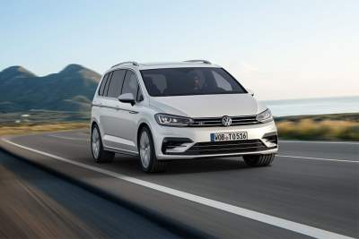 Volkswagen Touran receives eye-catching new R-Line styling