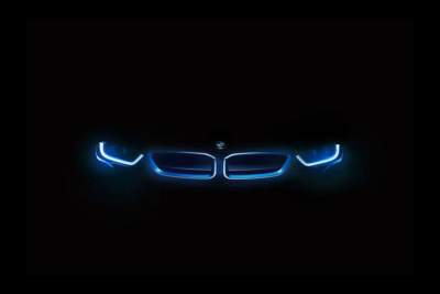 BMW celebrates its 100th birthday and hints at new car