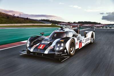 Porsche unveils new World Endurance Championship 919 Hybrid race car
