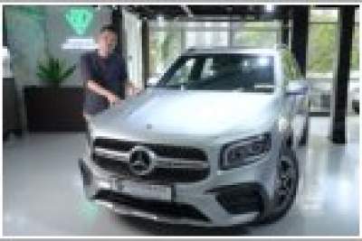 We check out the Mercedes-Benz GLB200 AMG Line from Autodealz