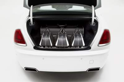 Rolls-Royce presents elegant Wraith Luggage Collection
