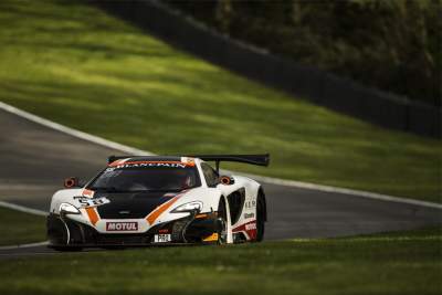 McLaren GT factory driver Rob Bell takes Blancpain GT Championship lead