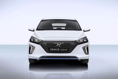 Hyundai Motor U.K. reveals specs for the IONIQ Hybrid and Electric