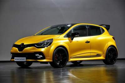 Two powerplants and three chassis: new Clio R.S. packs a host of technologies