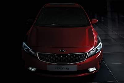 2017 Kia Cerato Forte K3 sports refreshed styling and new technologies