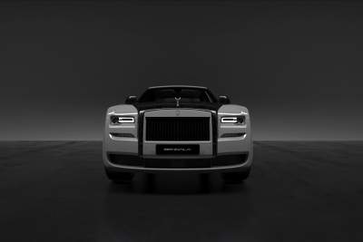 The ultimate luxury car with Rolls-Royce carbon fibre program