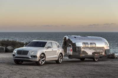 Bentley features the Bentayga's tow bar at Monterey Auto Week