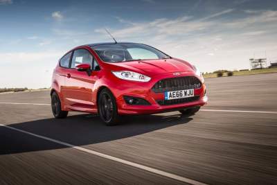 Ford maintains market leadership
