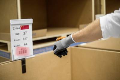 Audi uses wearable technology in logistics