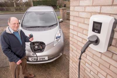 Installation of free smart chargers for electric vehicle owners in the U.K.