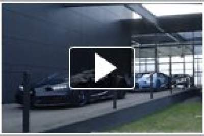 Bugatti delivers first Chiron super sports cars to customers