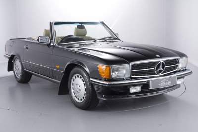 Timewarp 1989 R107 Mercedes-Benz 500 SL goes on sale at Hexagon