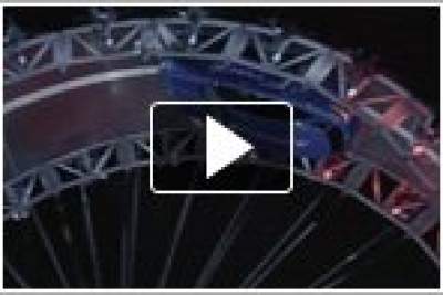 Jaguar F-PACE does Loop the Loop in Shanghai