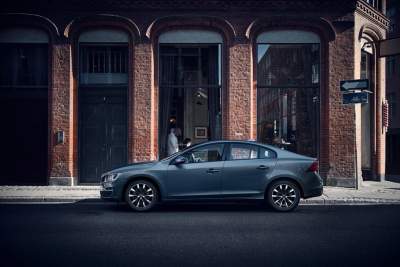 Volvo Car U.K.'s popular S60 and V60 Business Edition receive Lux upgrade