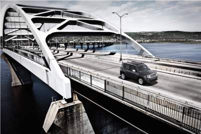 Jeep Renegade hits the urban streets of Singapore