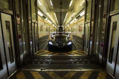 McLaren P1 LM sets lap record on the Nurburgring Nordschleife