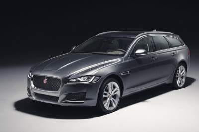 Andy Murray serves up new Jaguar XF Sportbrake