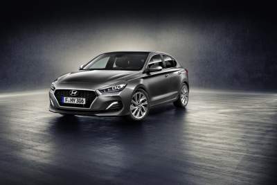 Hyundai introduces the all new i30 Fastback