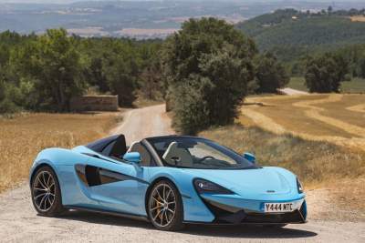 McLaren releases previously unpublished images of the new 570S Spider