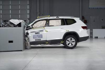 2018 Volkswagen Atlas awarded 2017 Top Safety Pick rating by IIHS