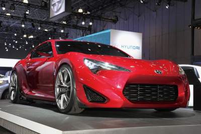 Sizzling cars from international motor shows