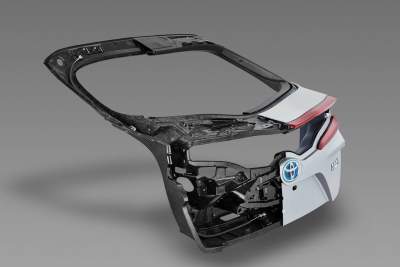 Toyota gets Altair Enlighten Award for weight savings in Prius Prime and LC500