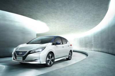 Nissan fuses electric innovation with ProPILOT technology for new Leaf