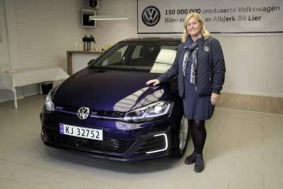 Volkswagen delivers its 150 millionth car - a Golf GTE - to Norway