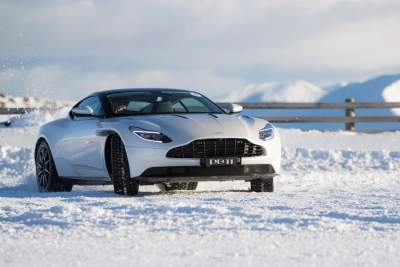 Aston Martin On Ice comes to Hokkaido