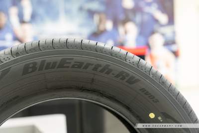 Yokohama BluEarth-RV RV03 keeps your loved ones safe