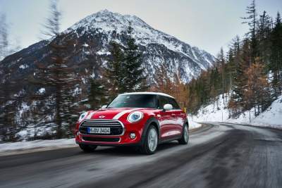 Faster gearshifts and more fun: New dual-clutch transmission in the MINI