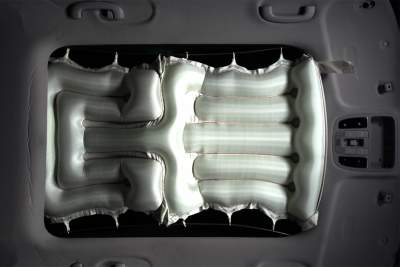 Hyundai developing world-first panoramic sunroof airbag