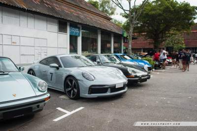 We swung by Dempsey Hill on Good Friday morning and spotted these rare cars at the local Cars and Kopi meet