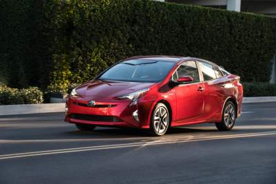 Toyota sells 1.52 million electrified vehicles in 2017