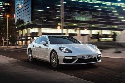 Porsche plans to invest more than six billion euro in electromobility by 2022