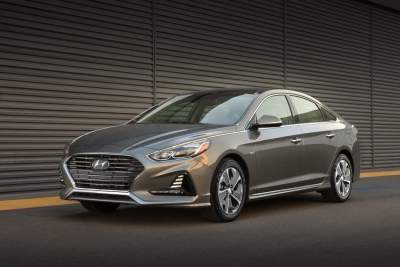 Hyundai reveals 2018 Sonata Hybrid and Plug-in Hybrid at Chicago Auto Show
