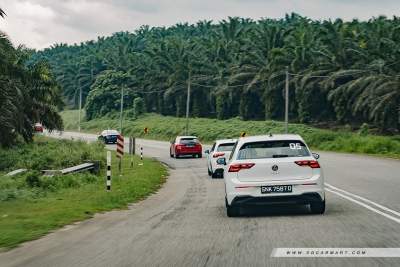 The long way from Singapore to Desaru with Cat A Volkswagens and Skodas