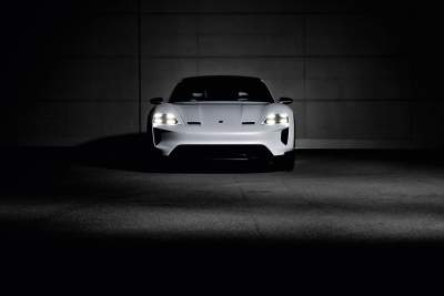 Porsche Mission E Cross Turismo is an electric athlete for an active lifestyle