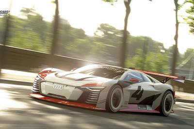 Audi e-tron Vision Gran Turismo goes to race track