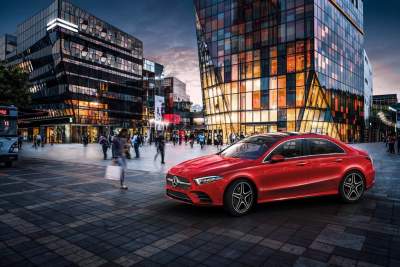 World premiere of the A-Class L Saloon