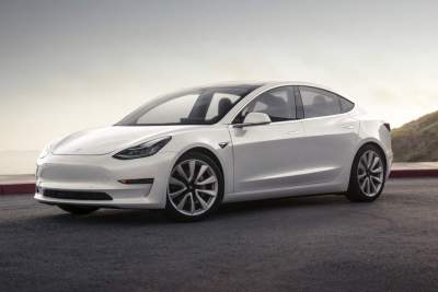 Tesla on track to produce new Model 3