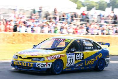 Crowds thrilled as Renault sponsors Goodwood Festival Of Speed 2006