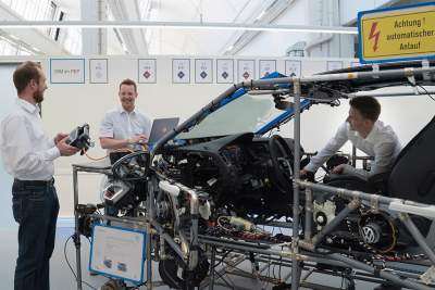 Volkswagen trains top experts for production of I.D. family