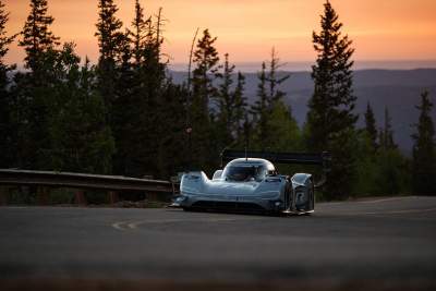 Volkswagen I.D. R Pikes Peak sets fastest qualifying time