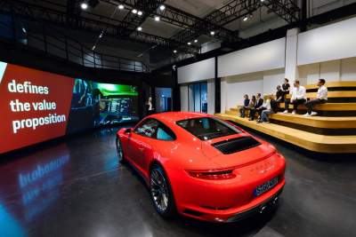Porsche opens a digital workshop in Ludwigsburg