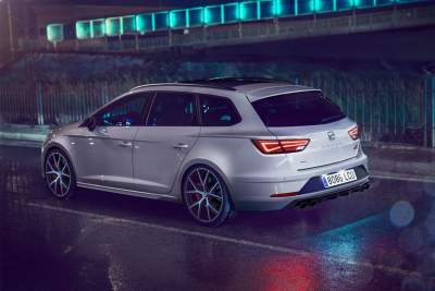 Limited run Seat Leon ST Cupra Carbon Edition open for orders